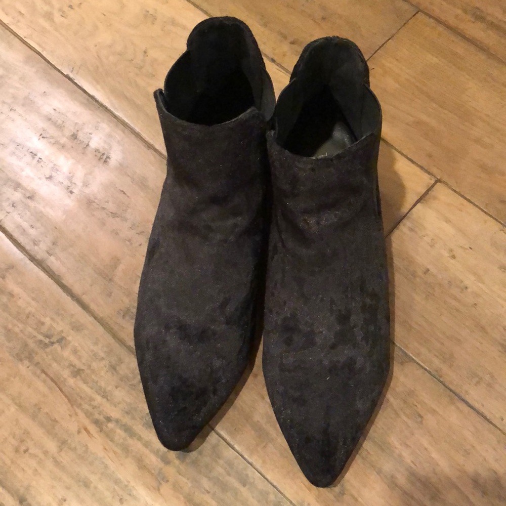 Topshop Black Velvet Booties Size 7.5